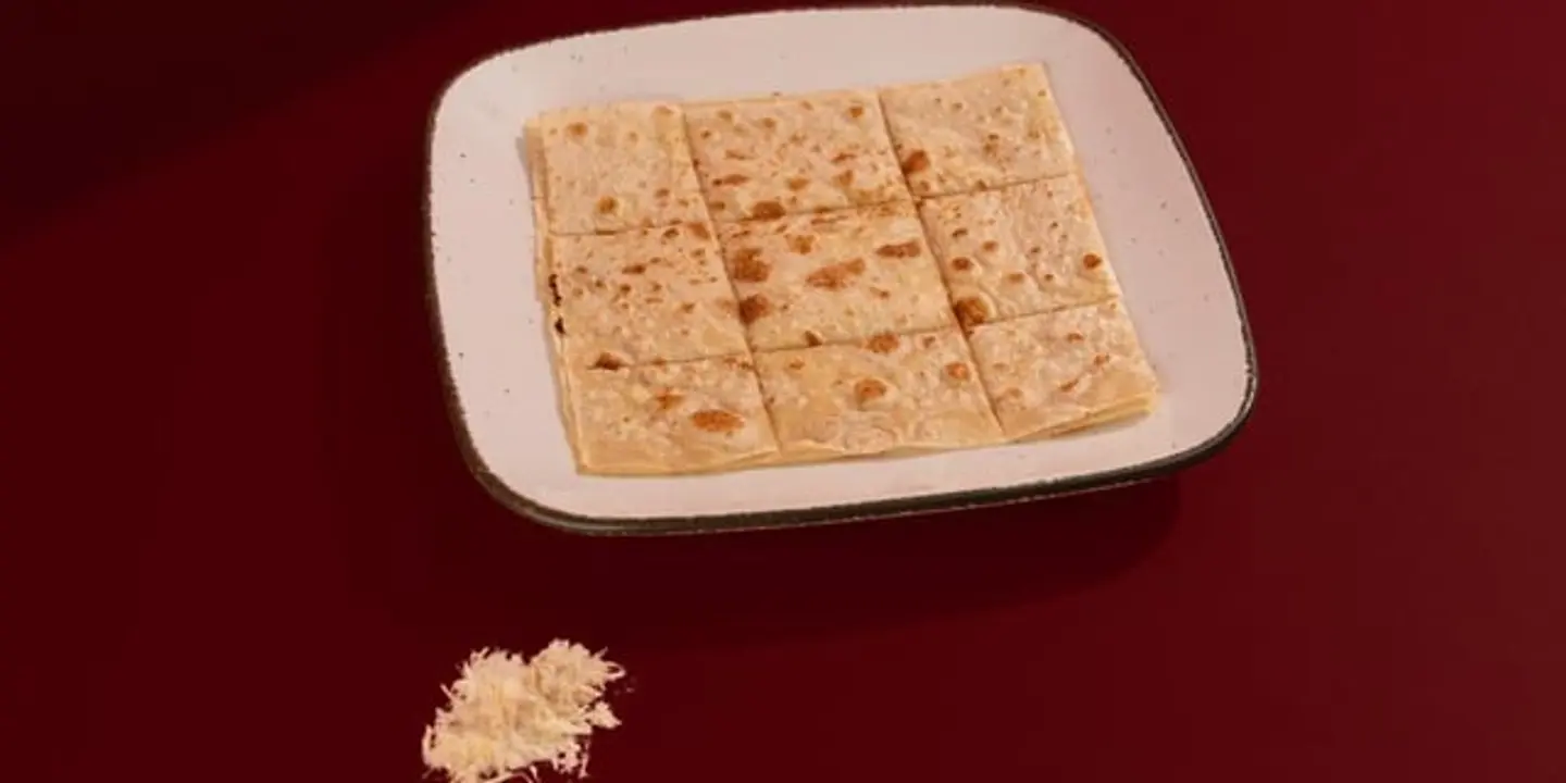 مطبق حلاوة طحينية مع جبن سايل