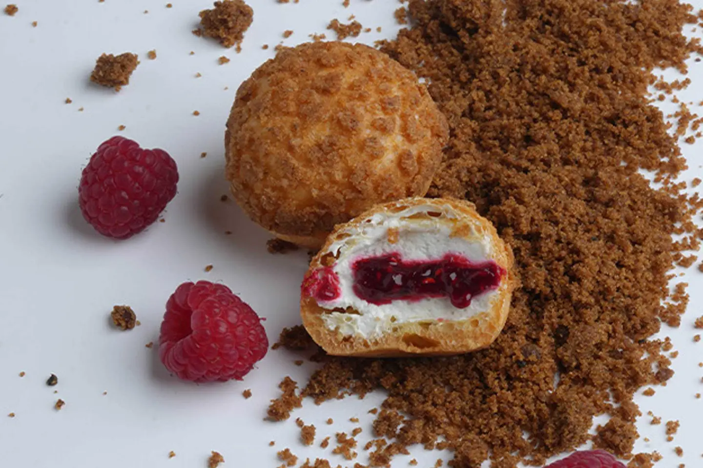 Mamroos Choux Red Berry