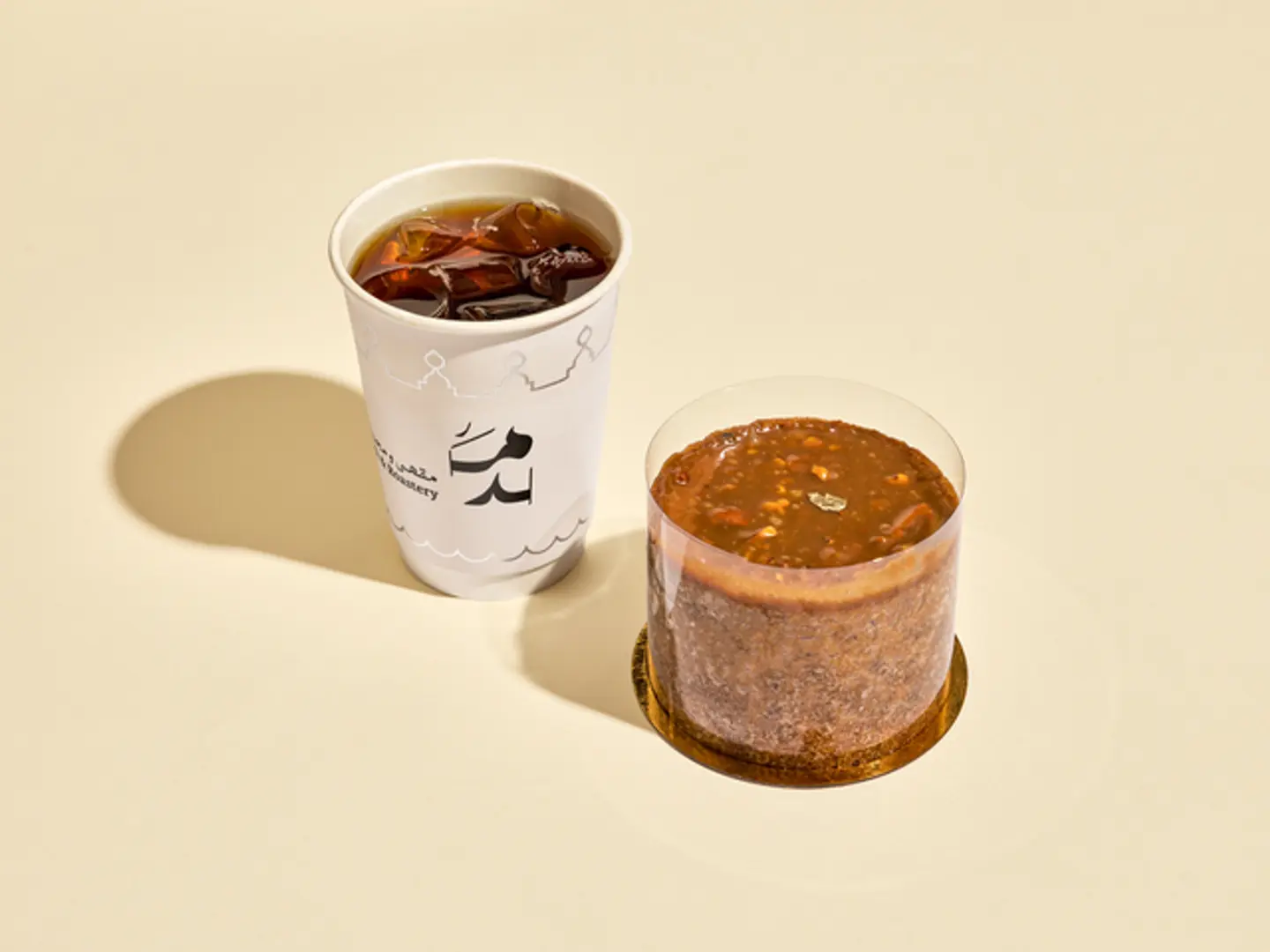 قهوة اليوم مع كراميل تشيز كيك