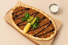 طبلية لحم بالعجين - مفرومة