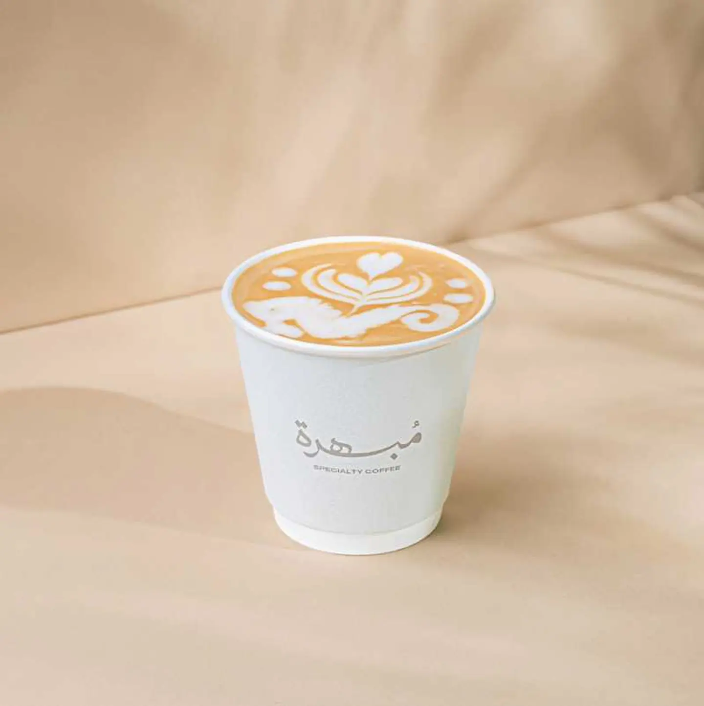 فانيليا لاتية حار.