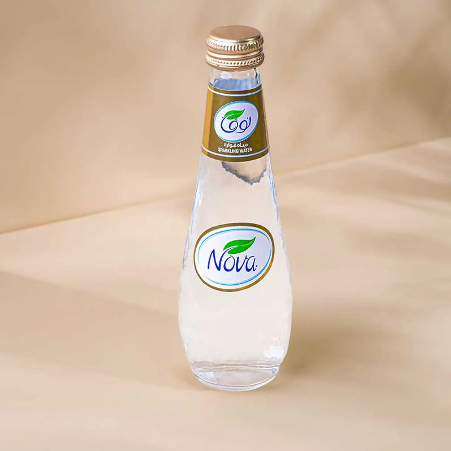 مياه غازية.