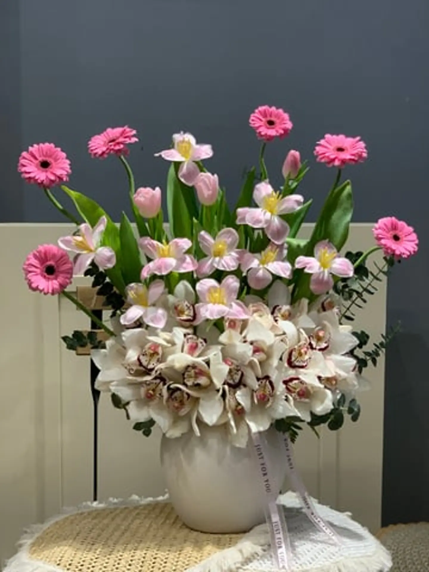 Luxury Round Vase