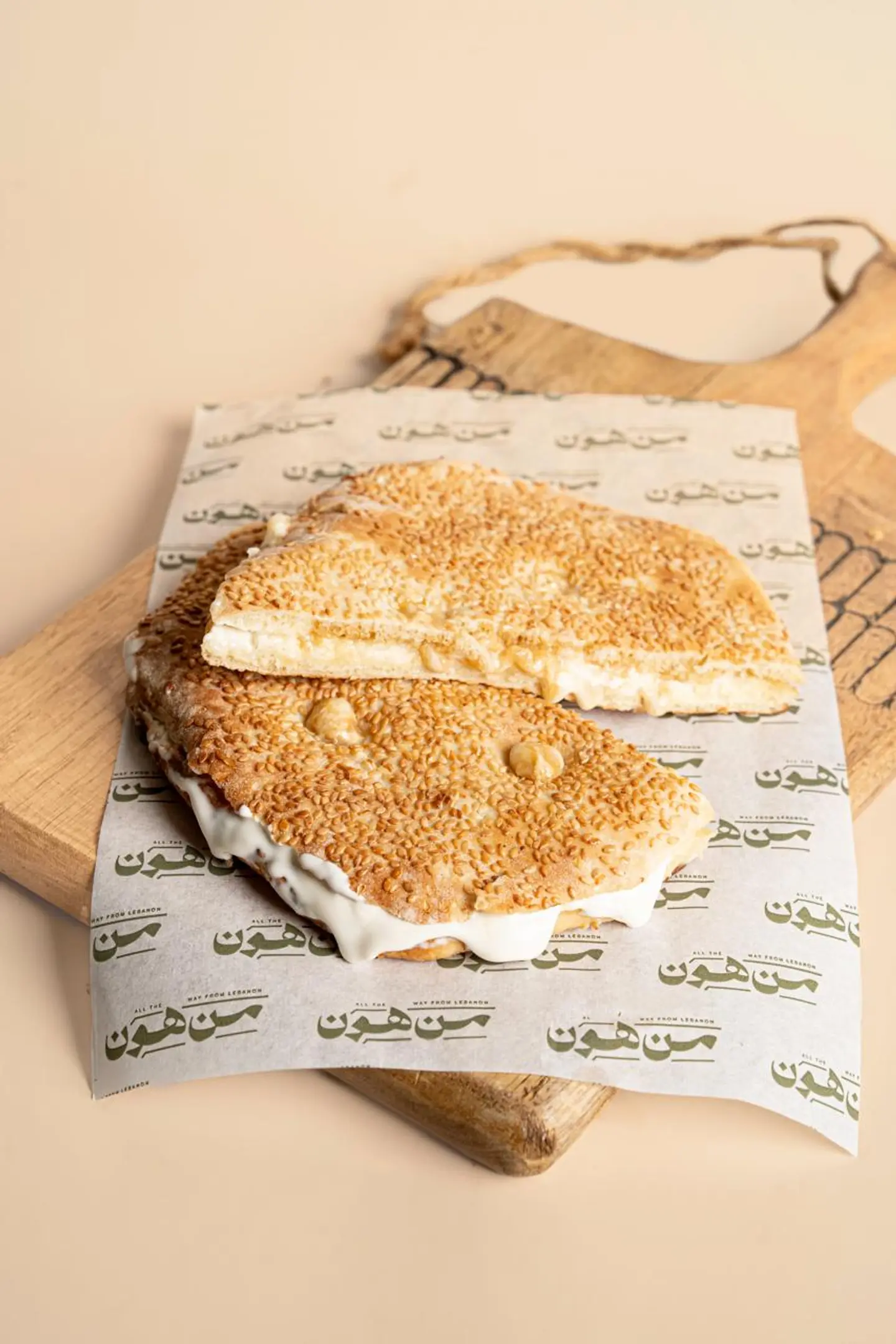 كعكة جبنة سائل مع حلاوة