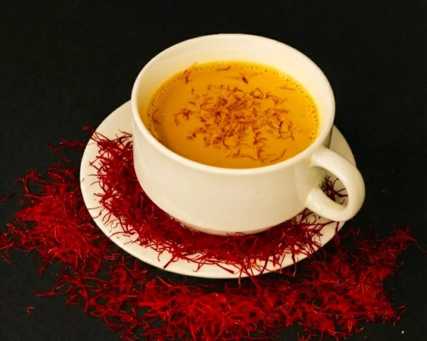 شاي بالزعفران