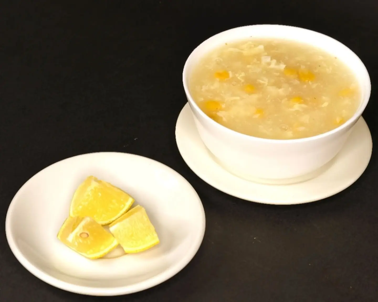 شوربة دجاج بالذرة