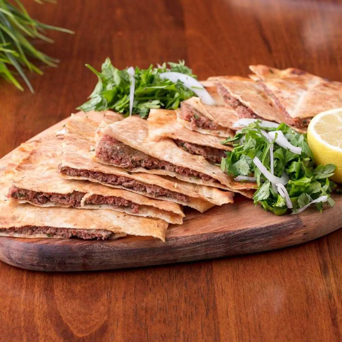 عرايس لحم