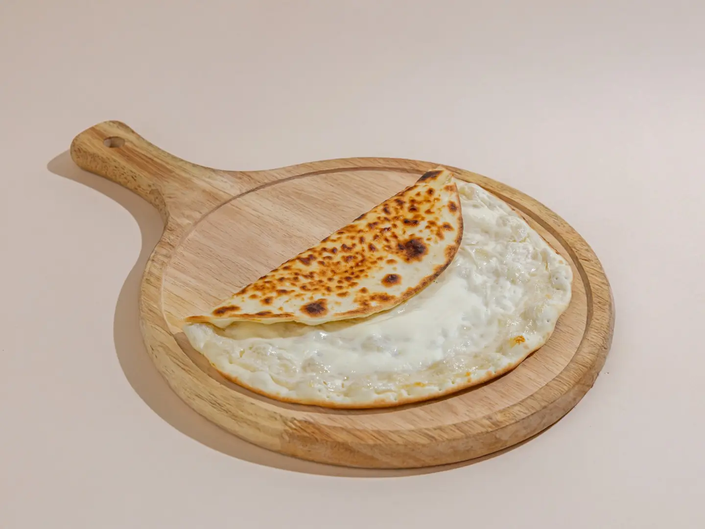 منقوشة جبن سائل