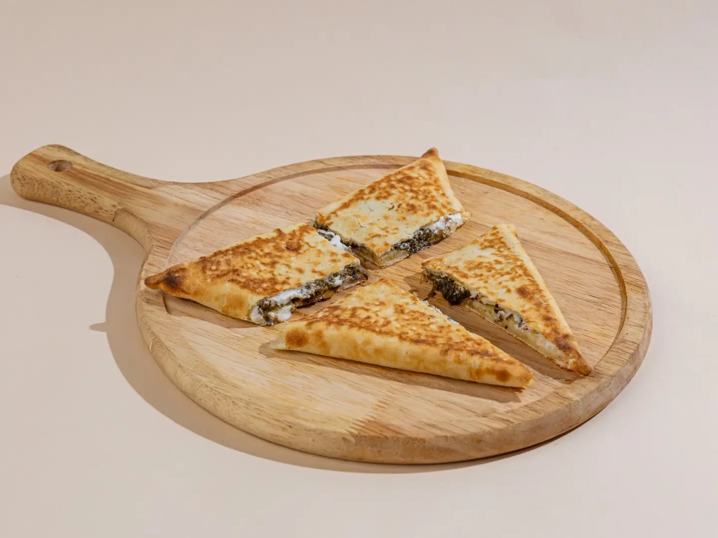 فطيرة سبانخ لبنة