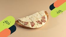 هوت دوغ و جبن عكاوي