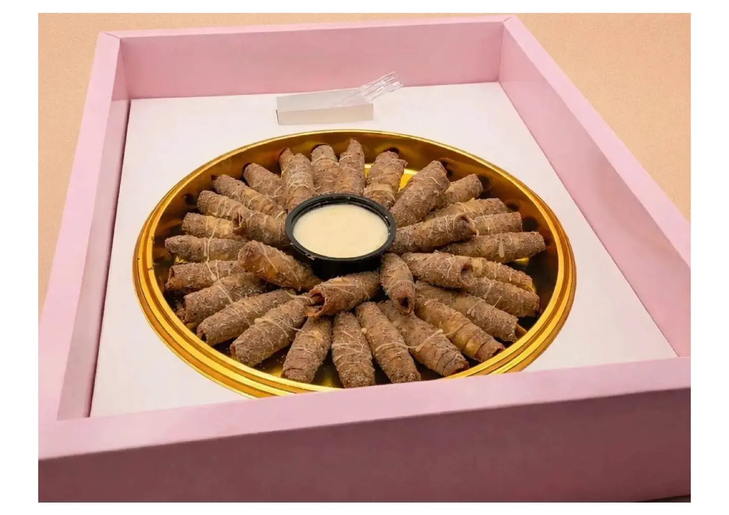 رولات تمر بالجبن