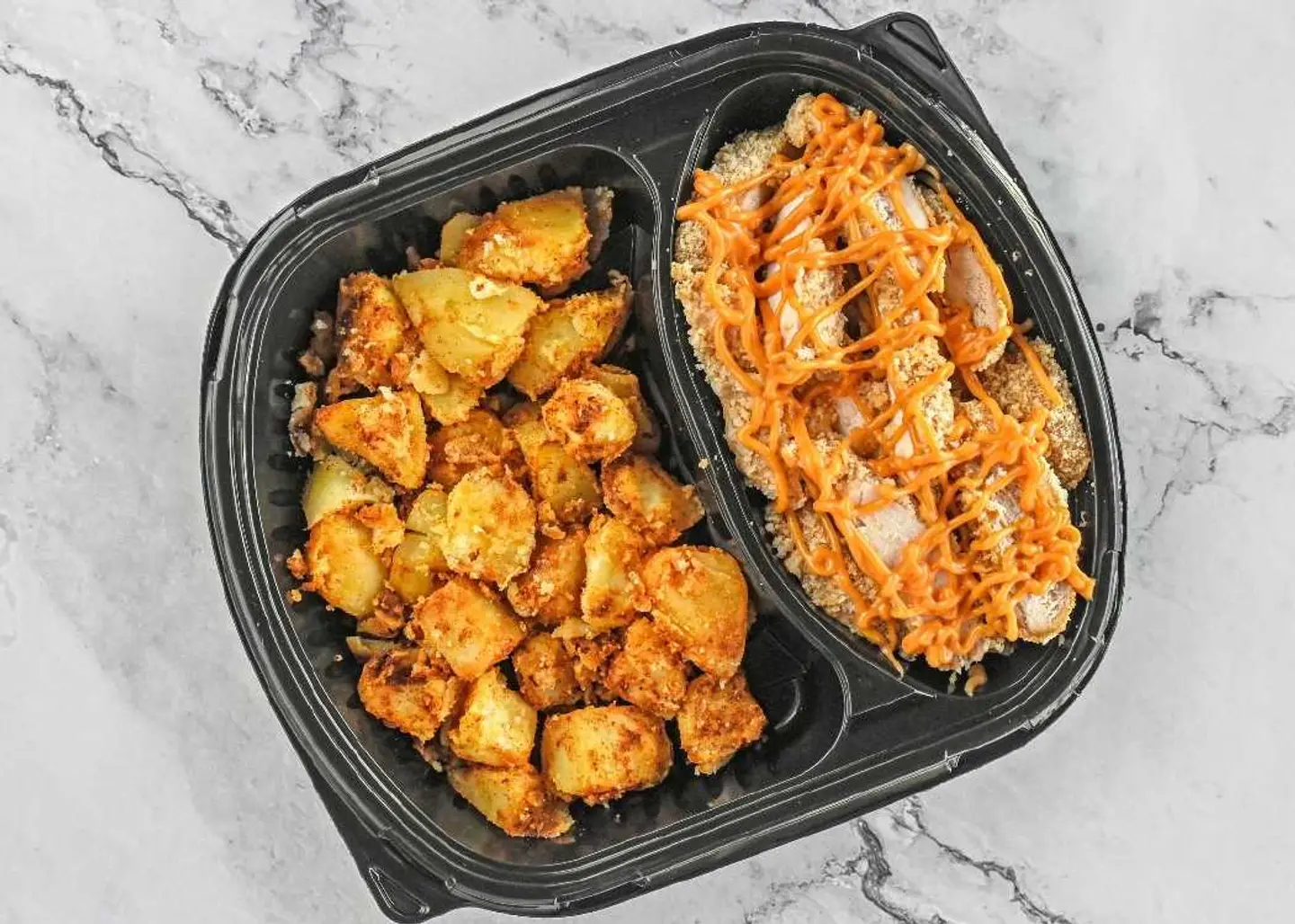 دجاج كرسبي مع البطاطس المشويه