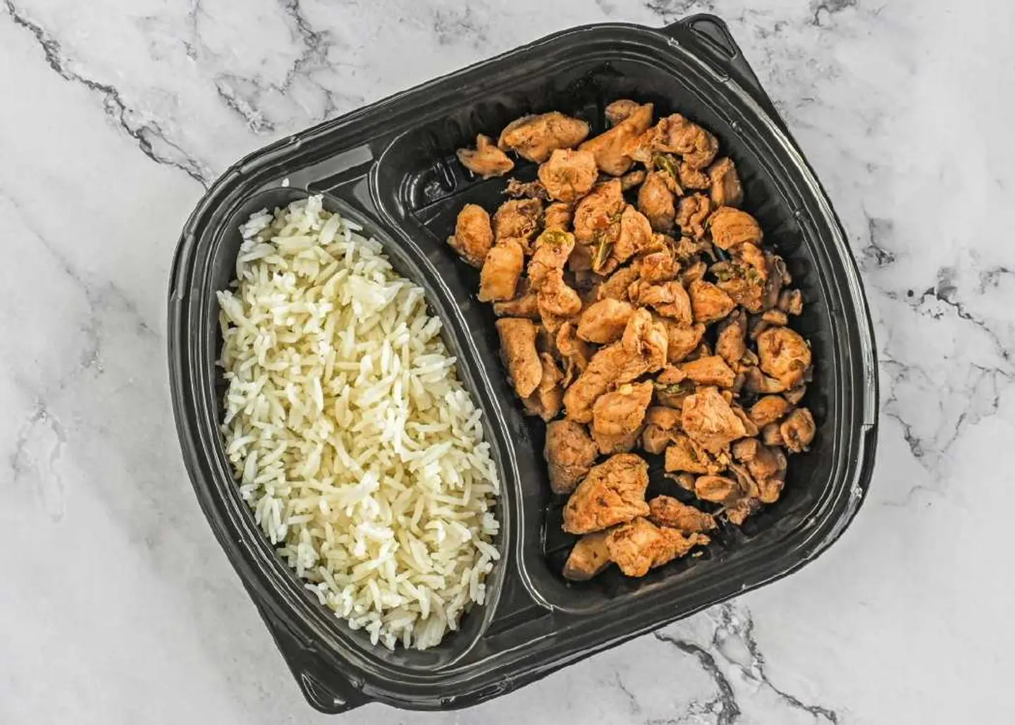 دجاج كودو مع الأرز الأبيض