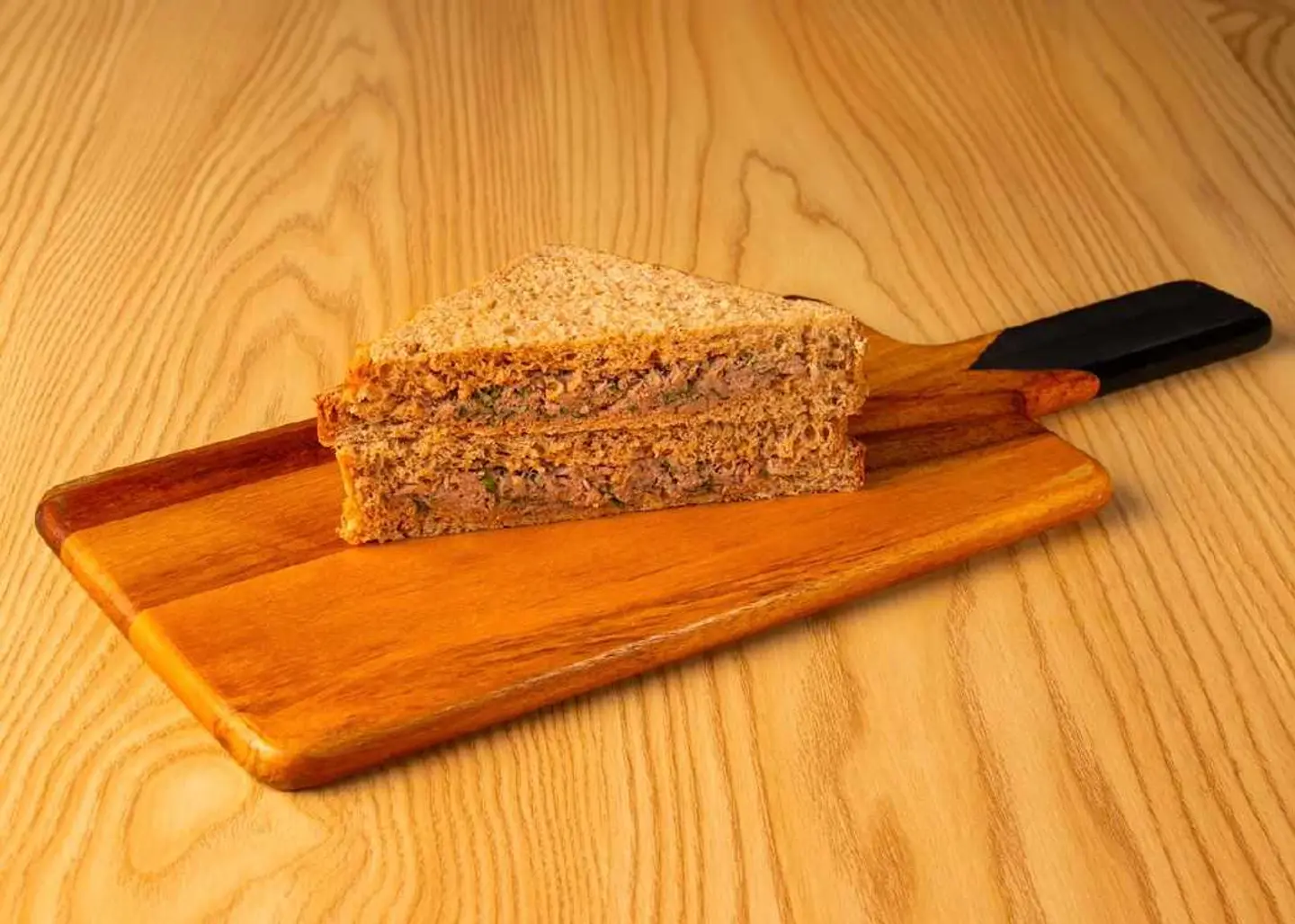 ساندويتش تونة