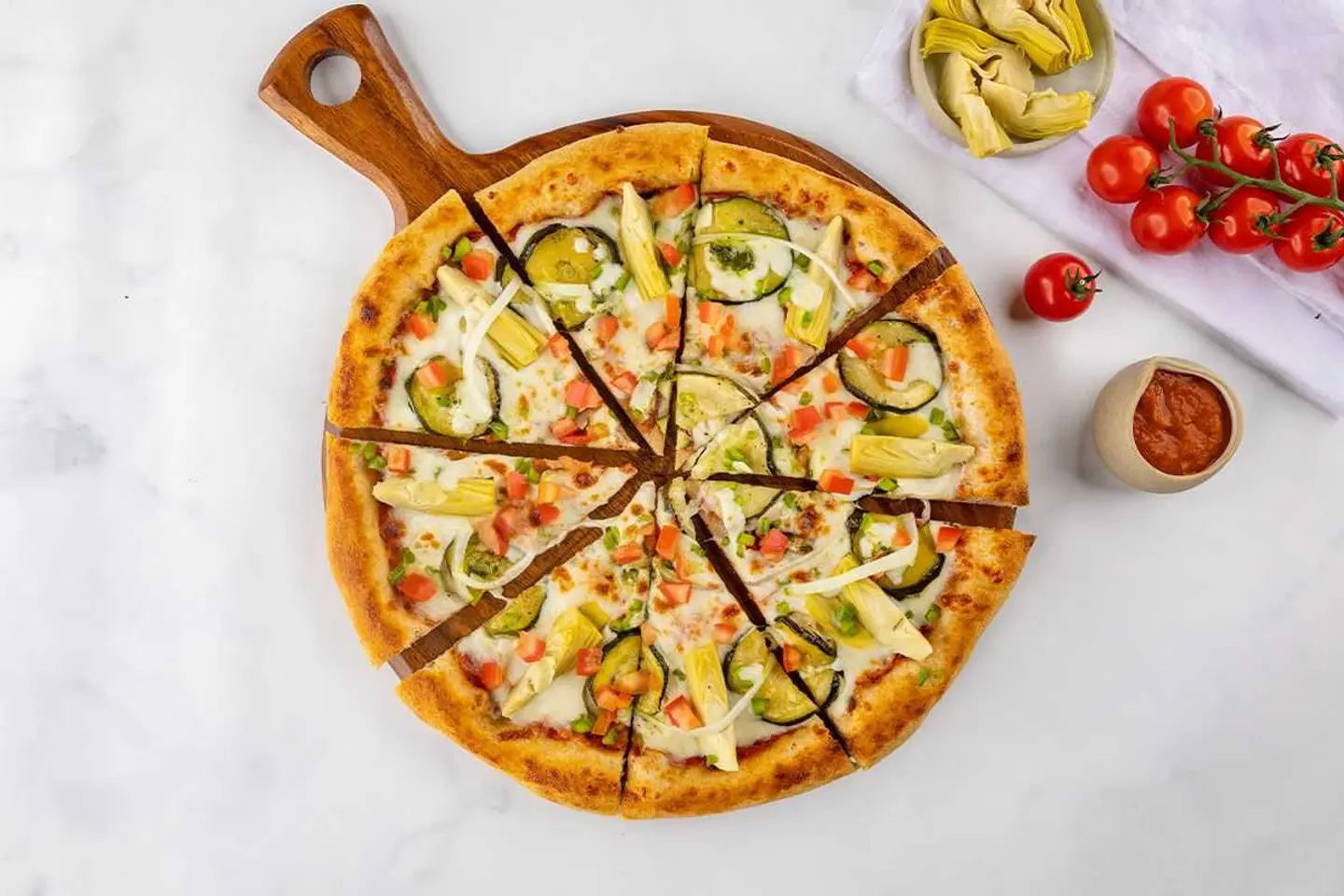 بيتزا الخضار كبيرة