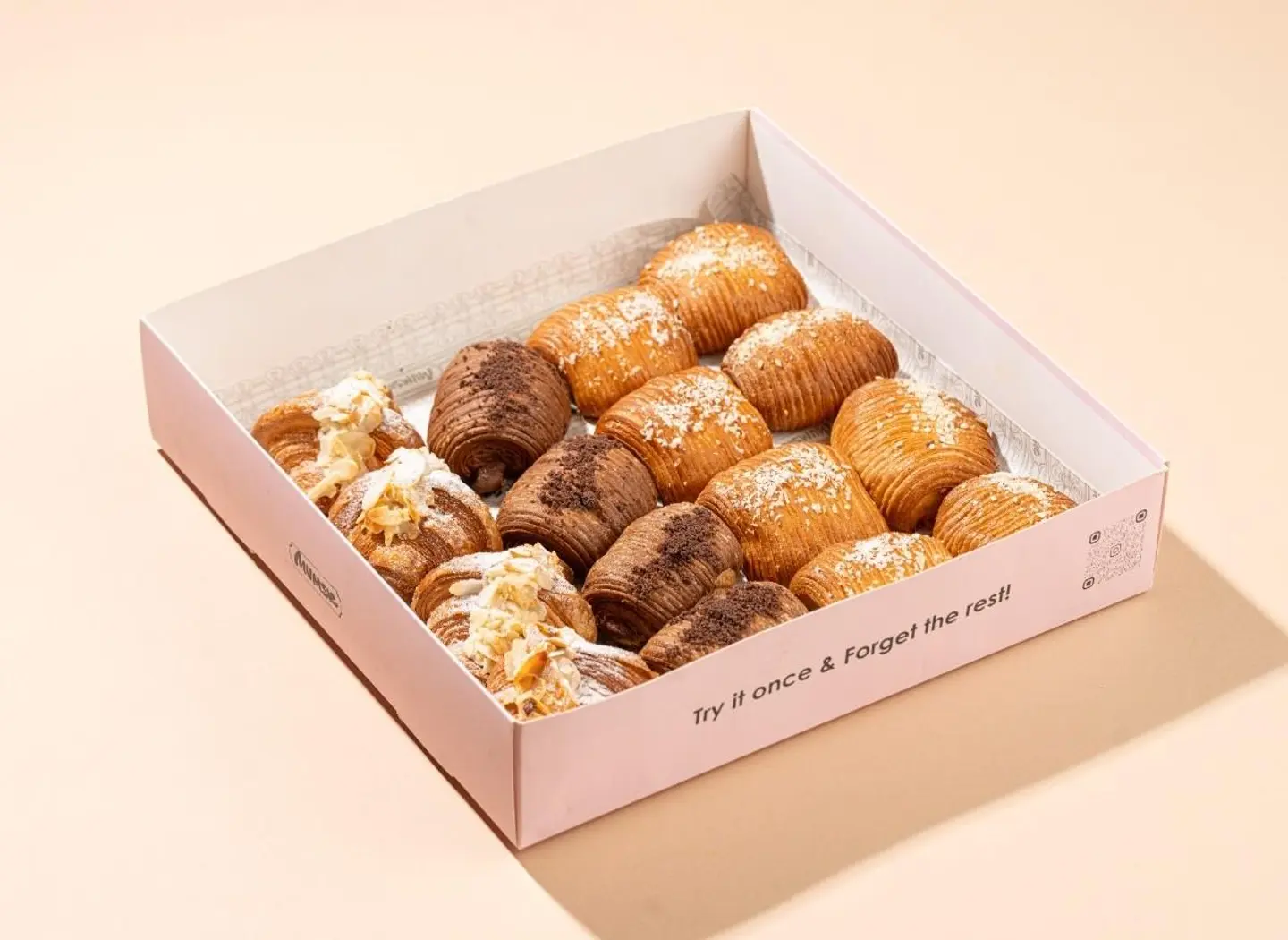 Mini Croissant Box