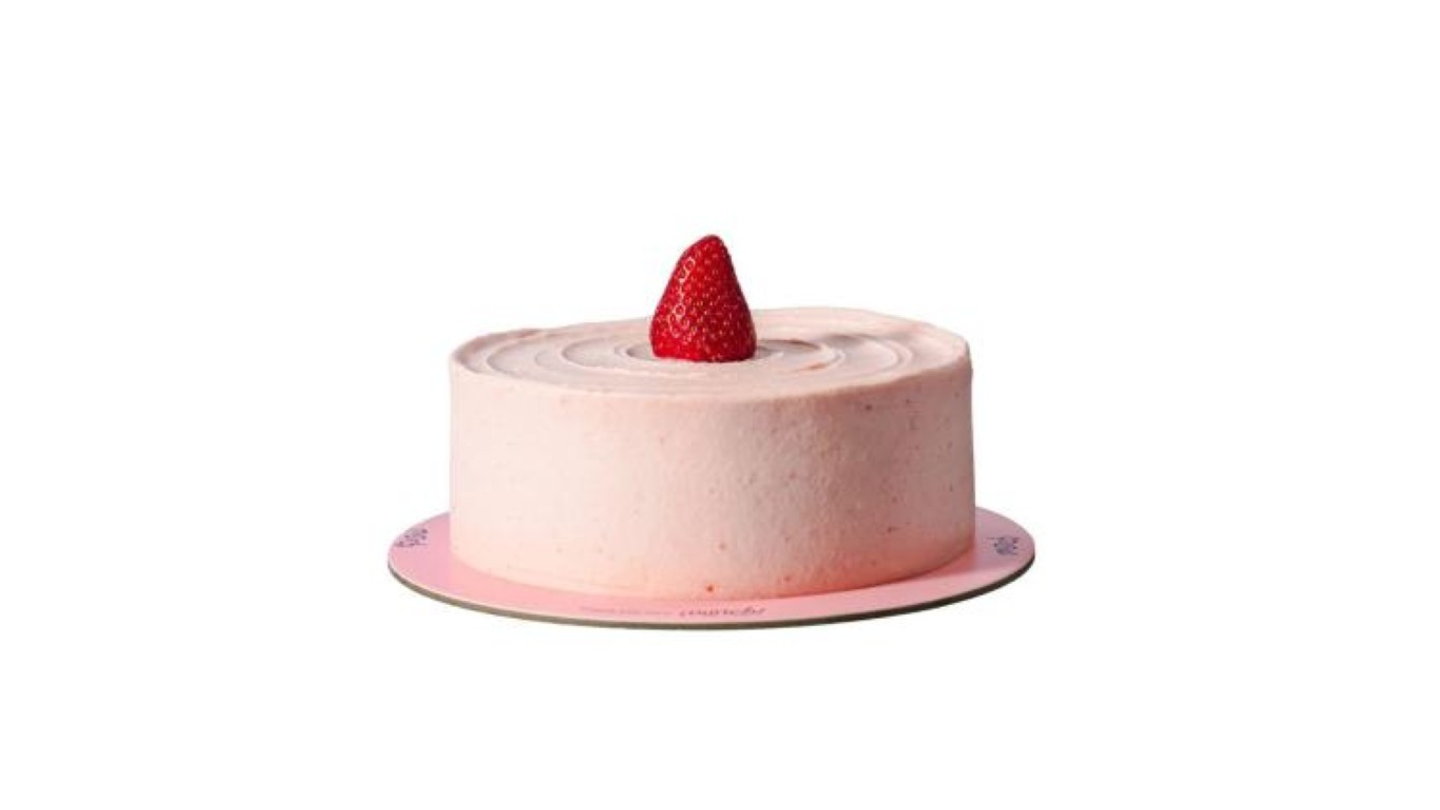 Strawberry Cake Medium