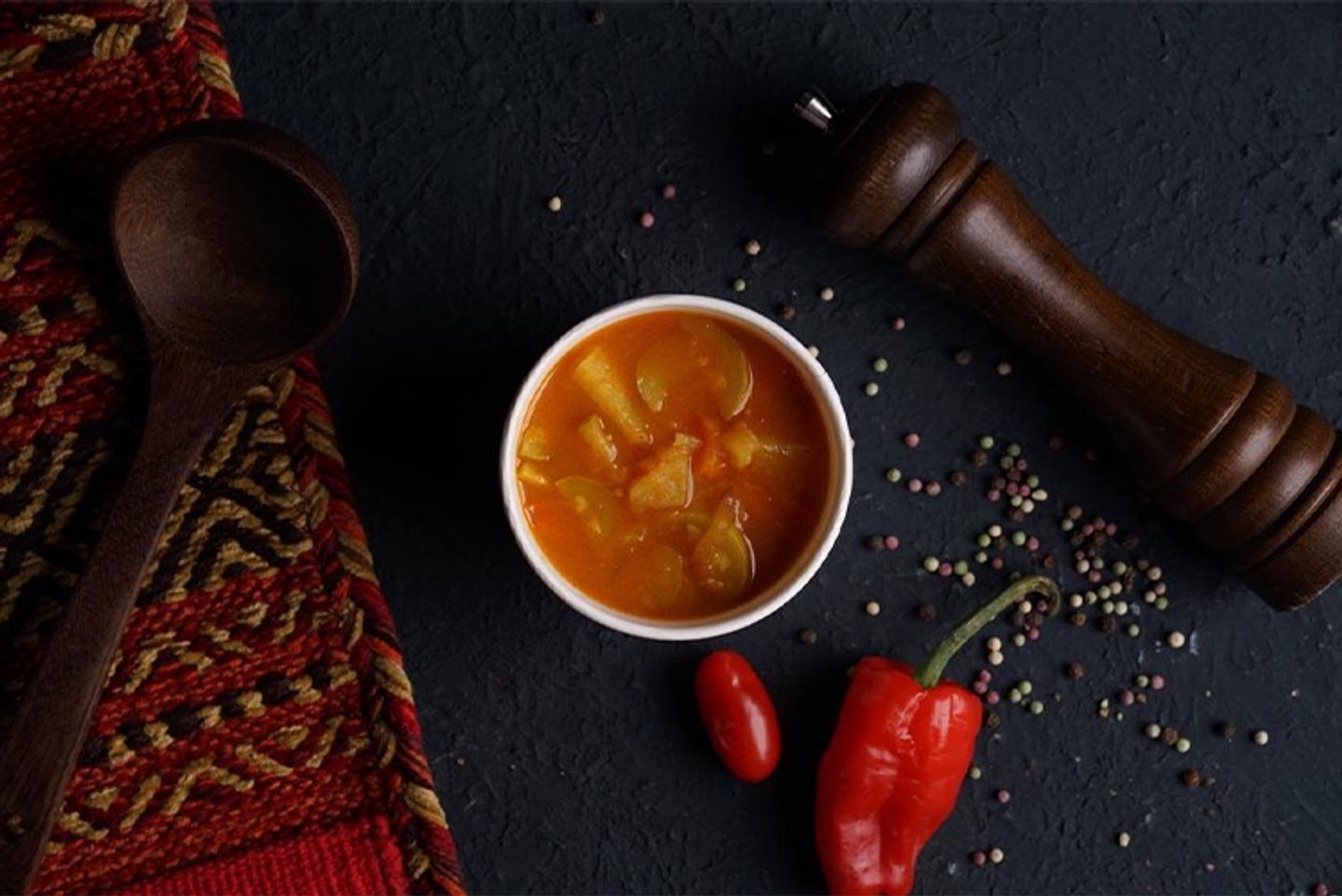 ايدام - علبة