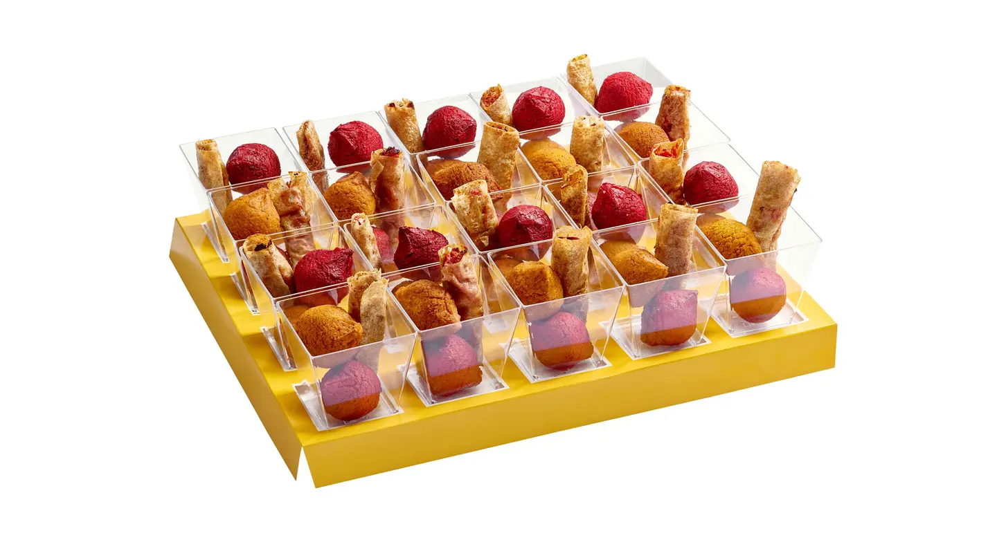 Hospitality Cups Salty