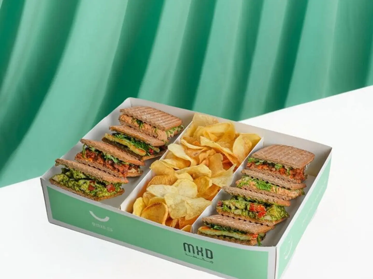 Gathering Sandwich Box