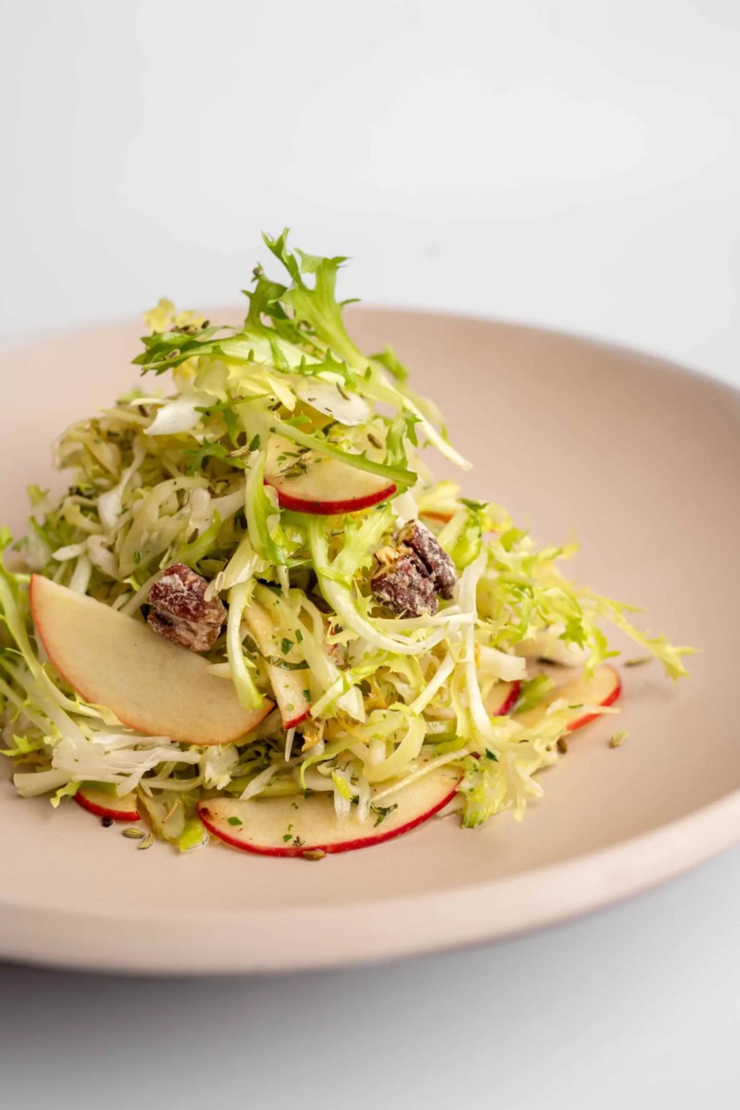 سلطة التفاح واليانسون