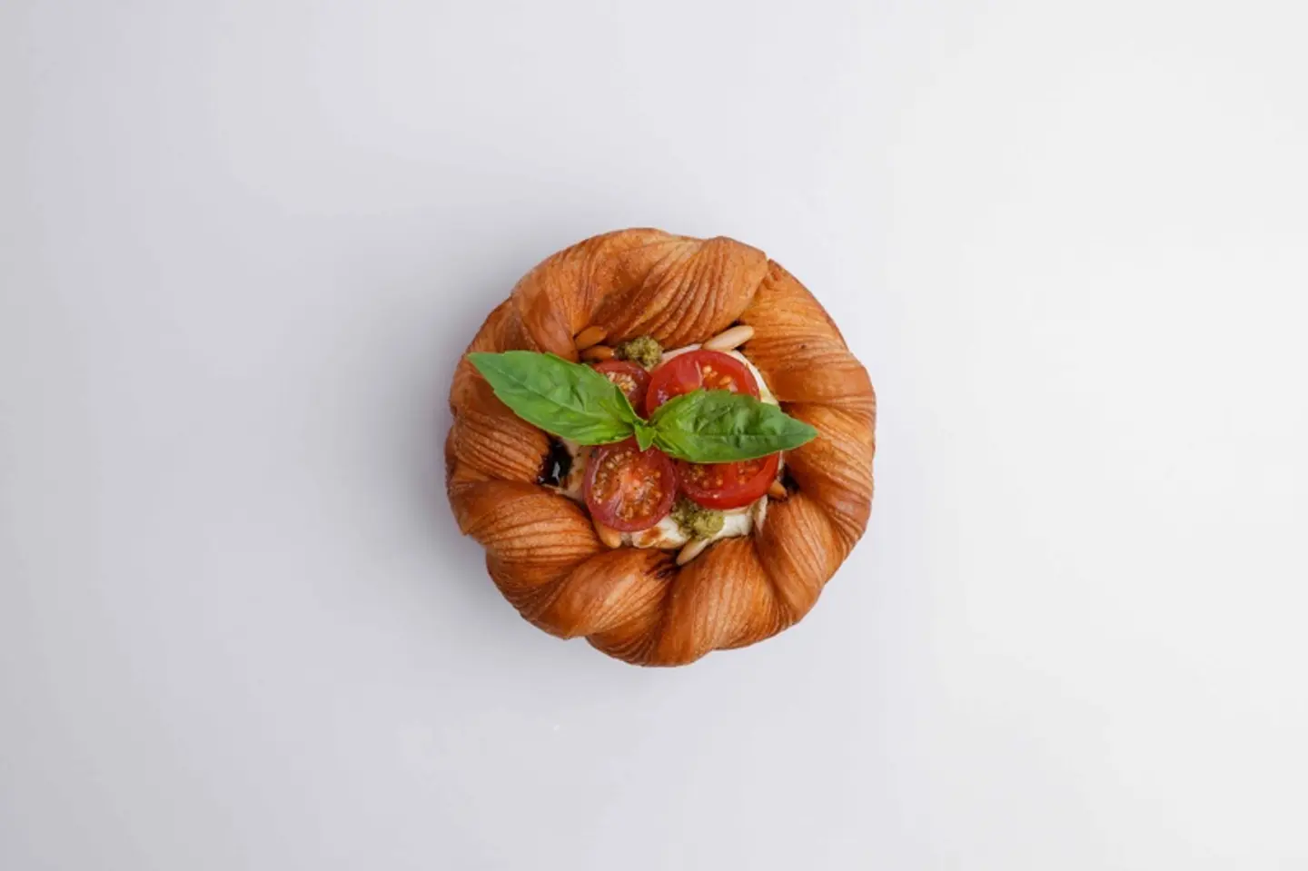 Tomato & Mozarella Danish