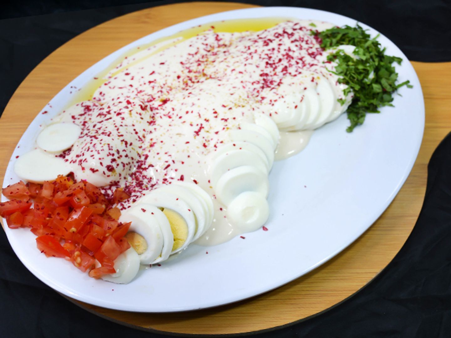 سلطة بيض بالطحينة