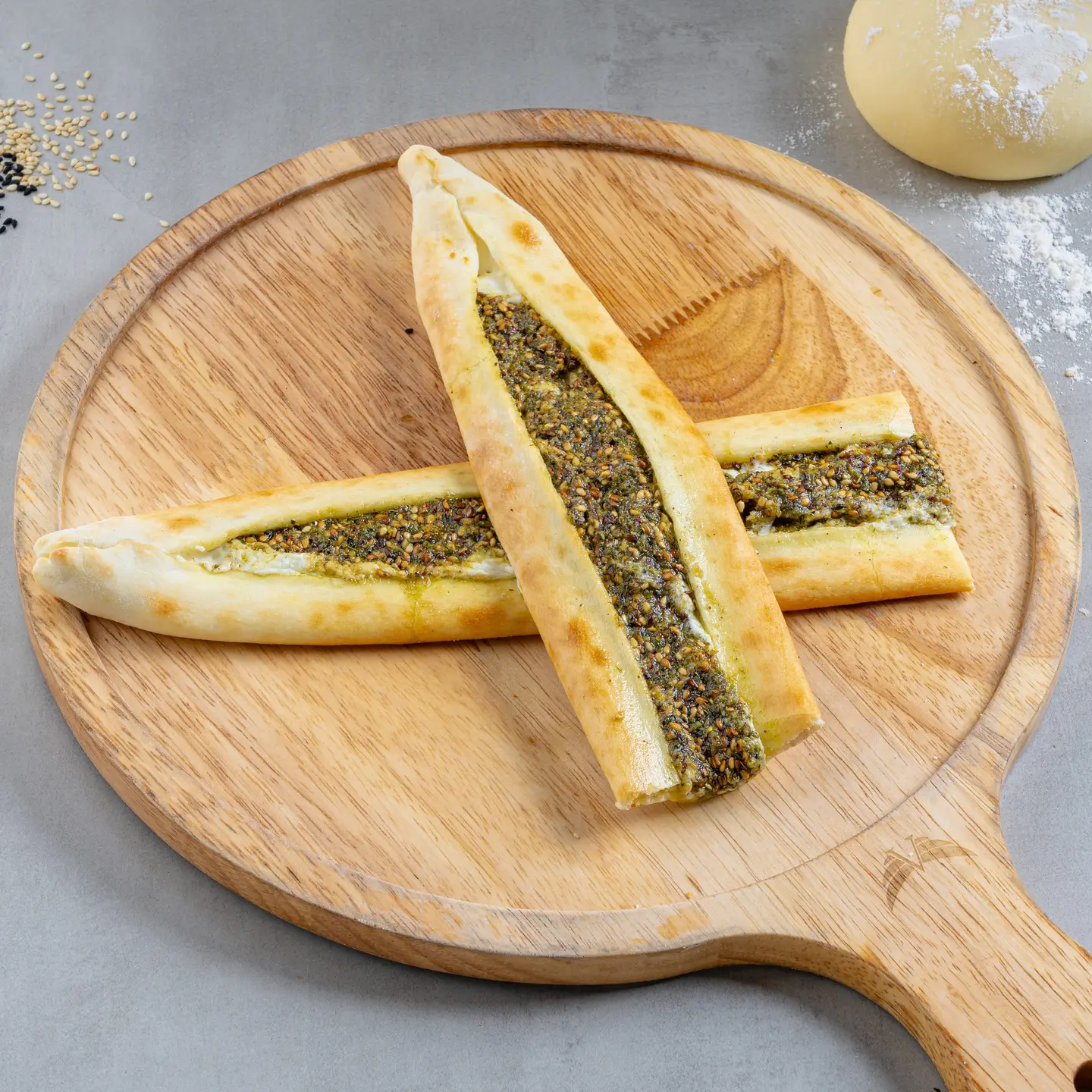 فطيرة لبنة بالزعتر