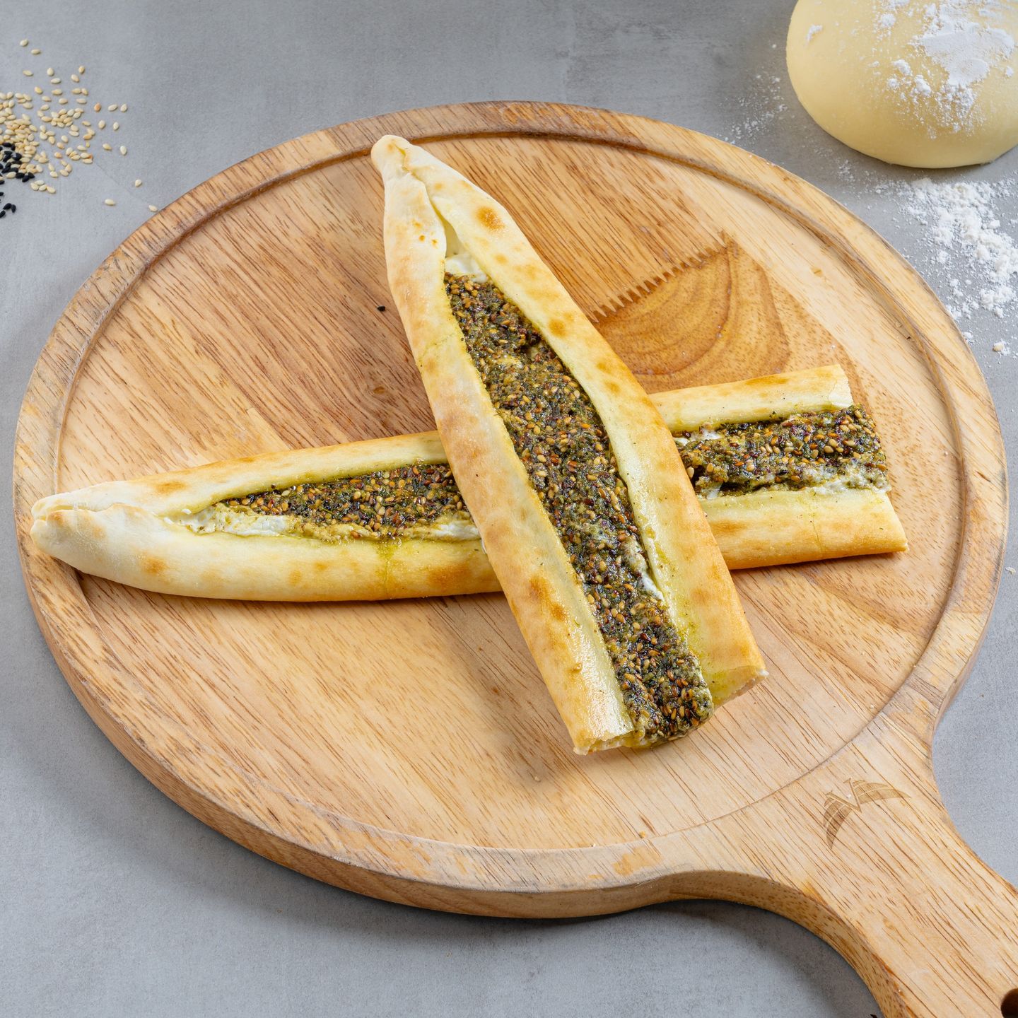 فطيرة لبنة بالزعتر