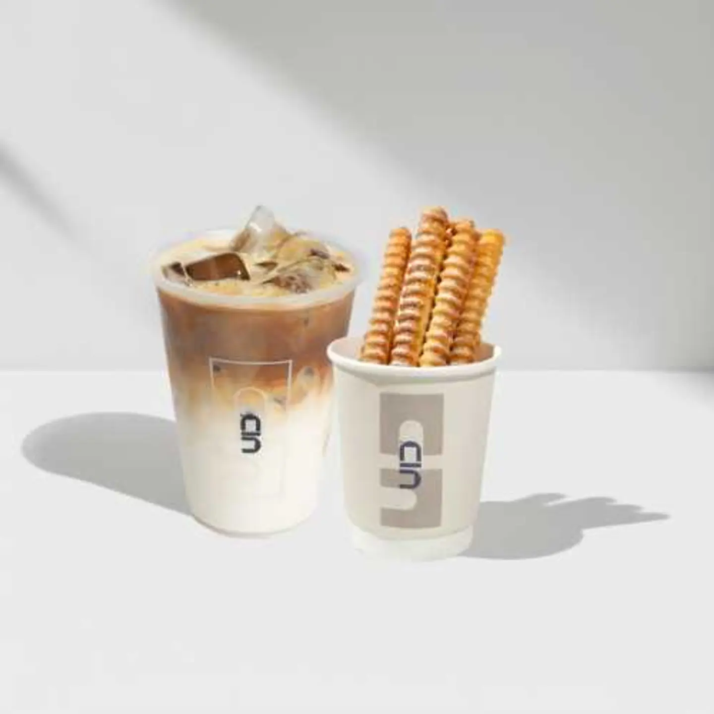 كومبو وافل سيتك + اسبانش لاتيه