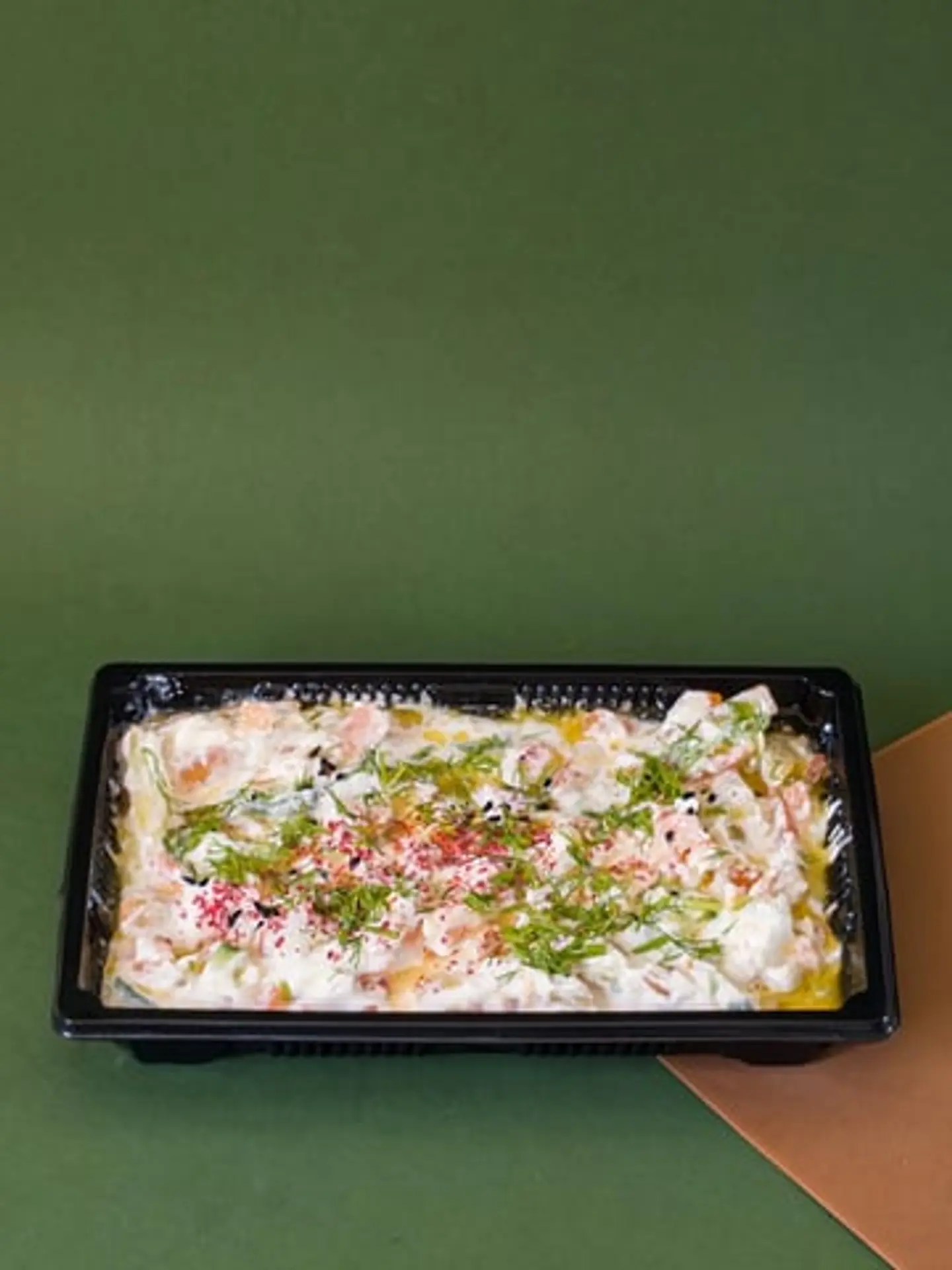 صحن جبنه بالطماطم