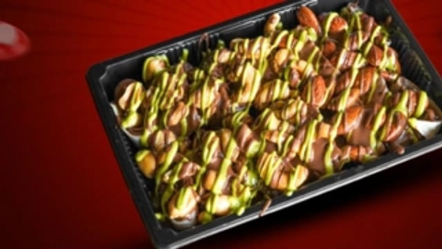 Nutella And Nuts Crepe