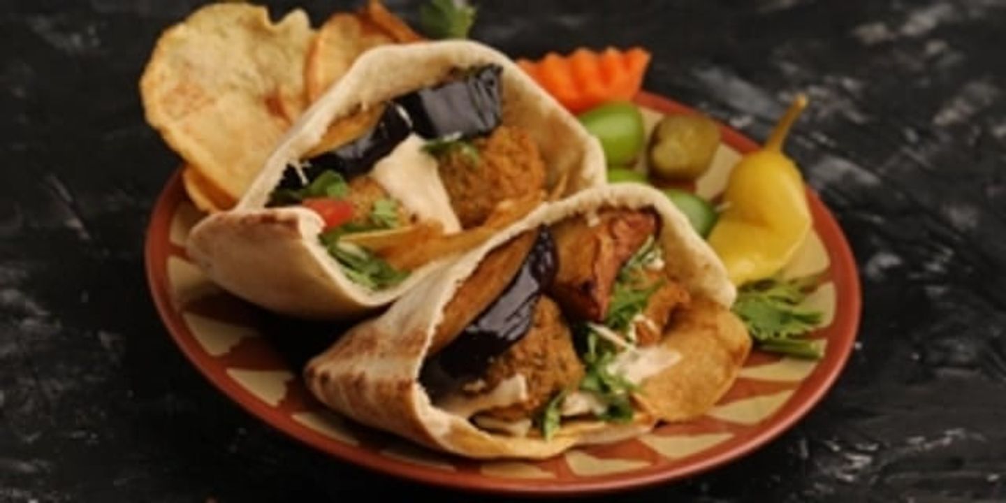 Falafel Sandwich With Hummus