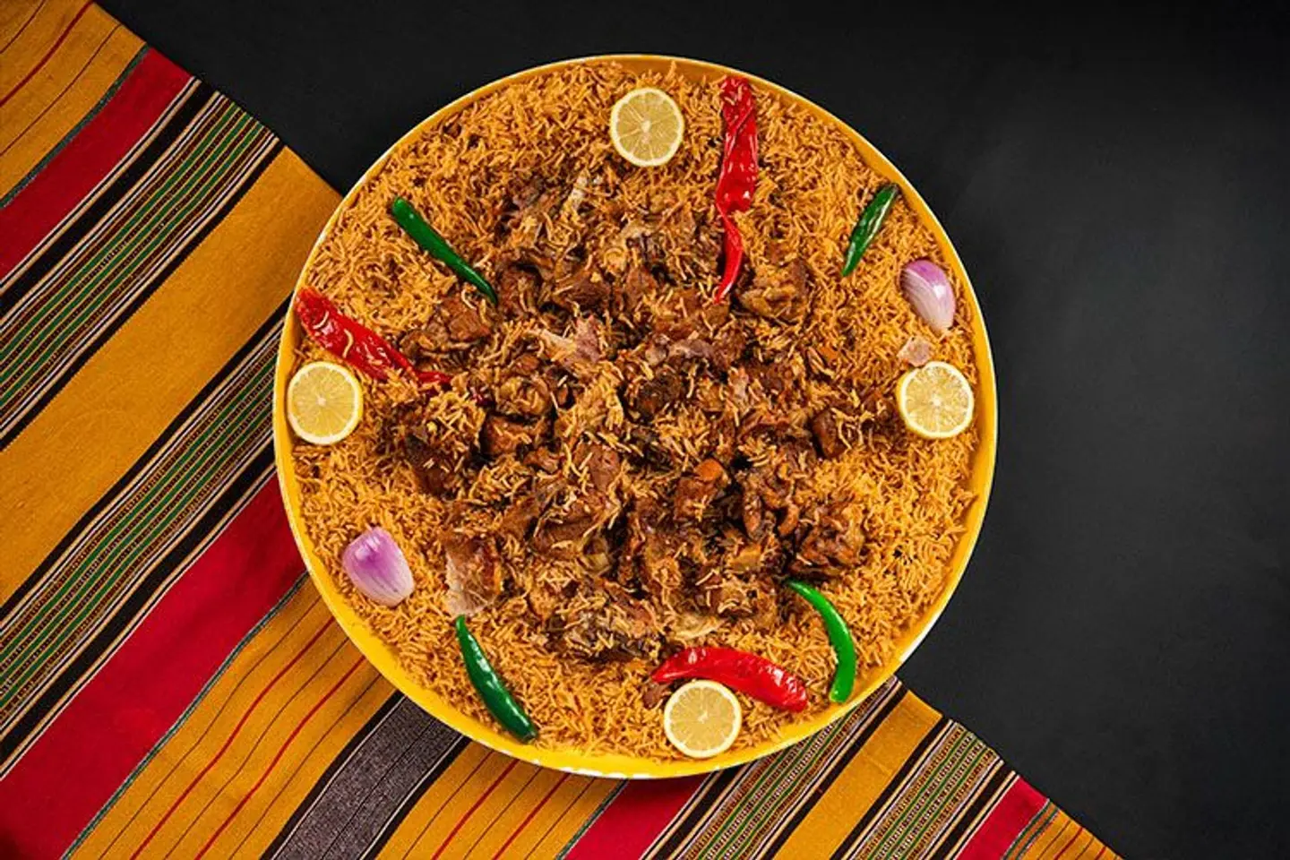مضغوط نصف لحم
