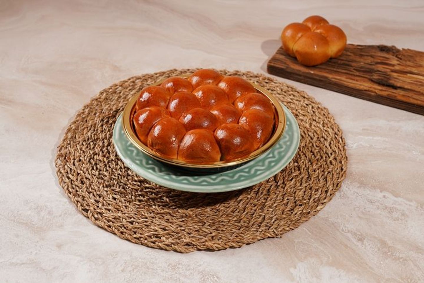 خلية النحل كاستر وسط