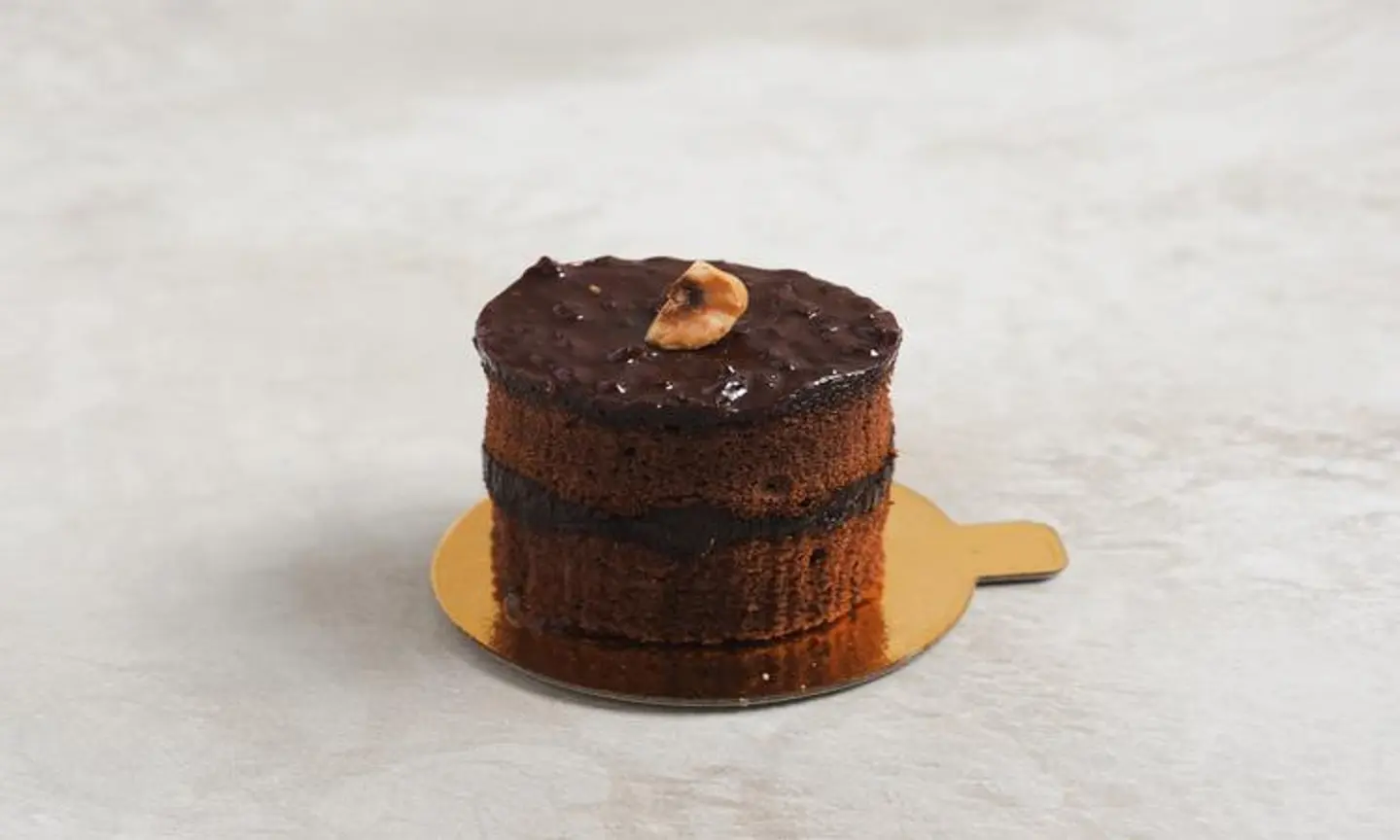 قطعة كيك أوفومالتين سواريه فنجر فوود