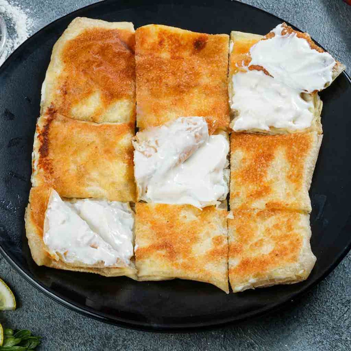 Mutabbaq Cheese