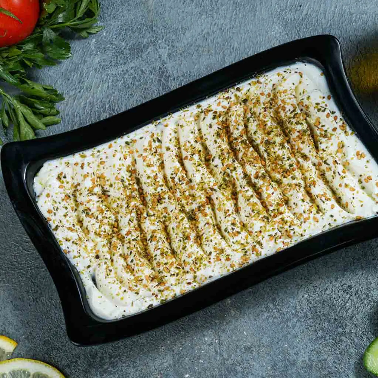 لبنه بالزعتر