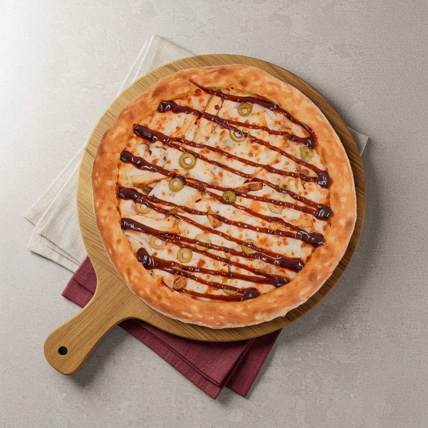 بيتزا دجاج باربكيو وسط