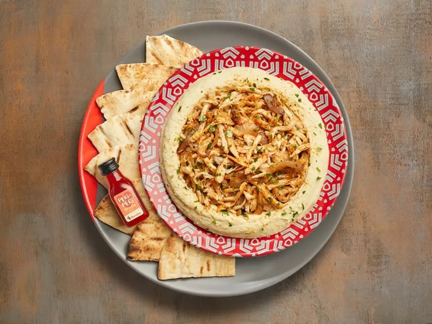 Hummus With Pulled Chicken