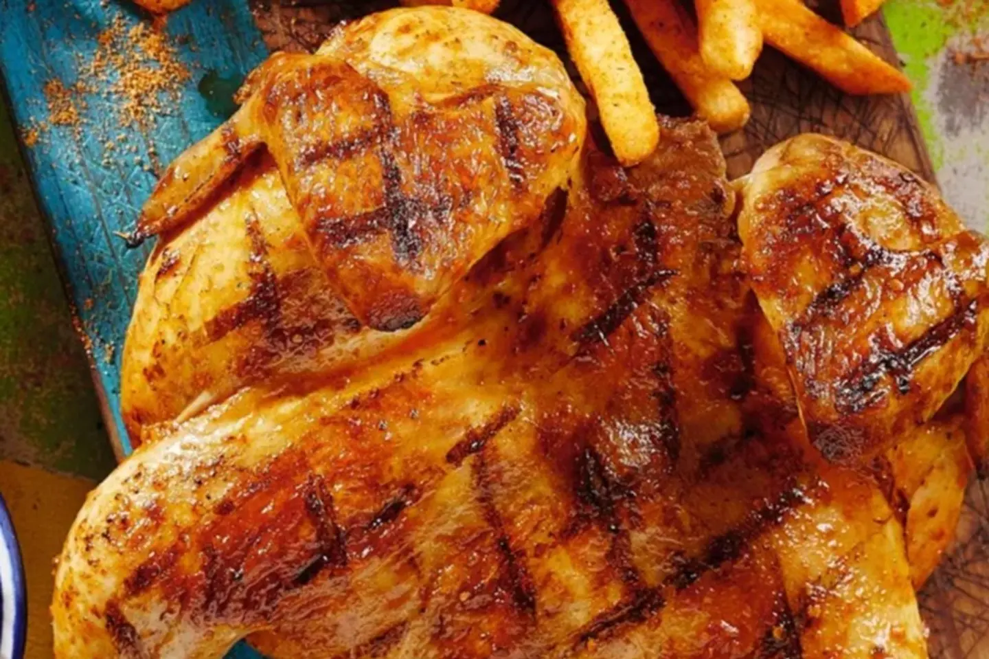 دجاجة كاملة