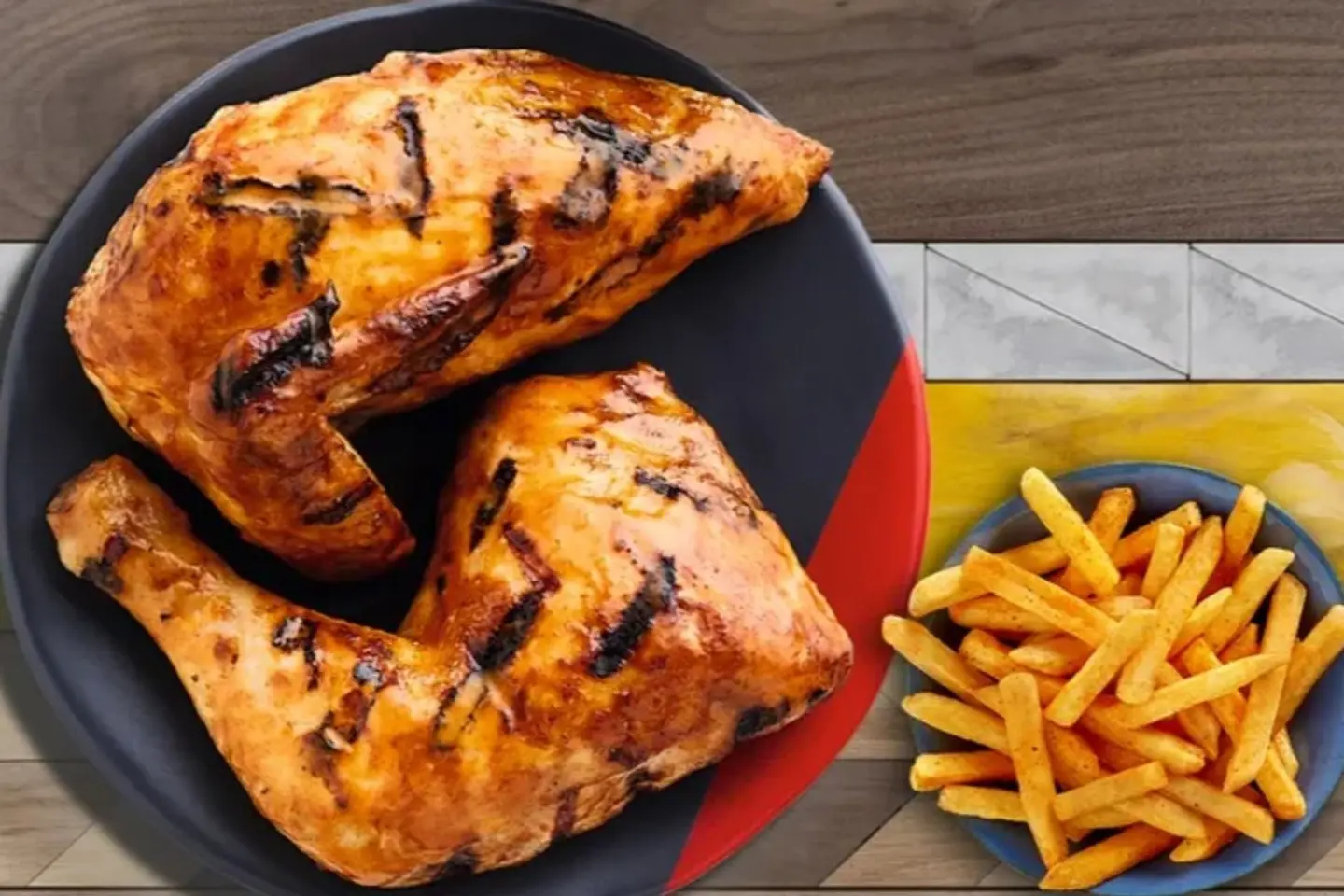 نصف دجاجة مع طبق جانبي عادي واحد طبق جانبي عادي واحد