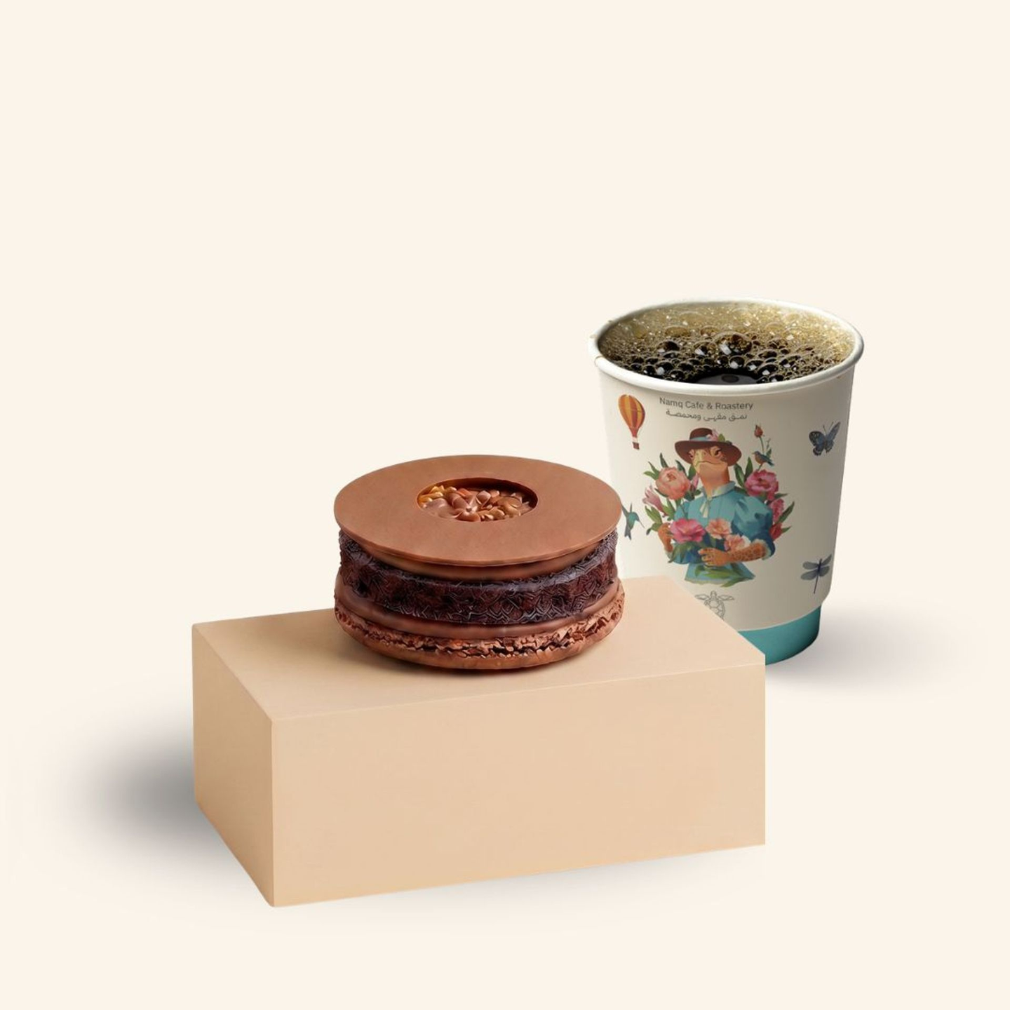 Macron Caramel With Coffee Day