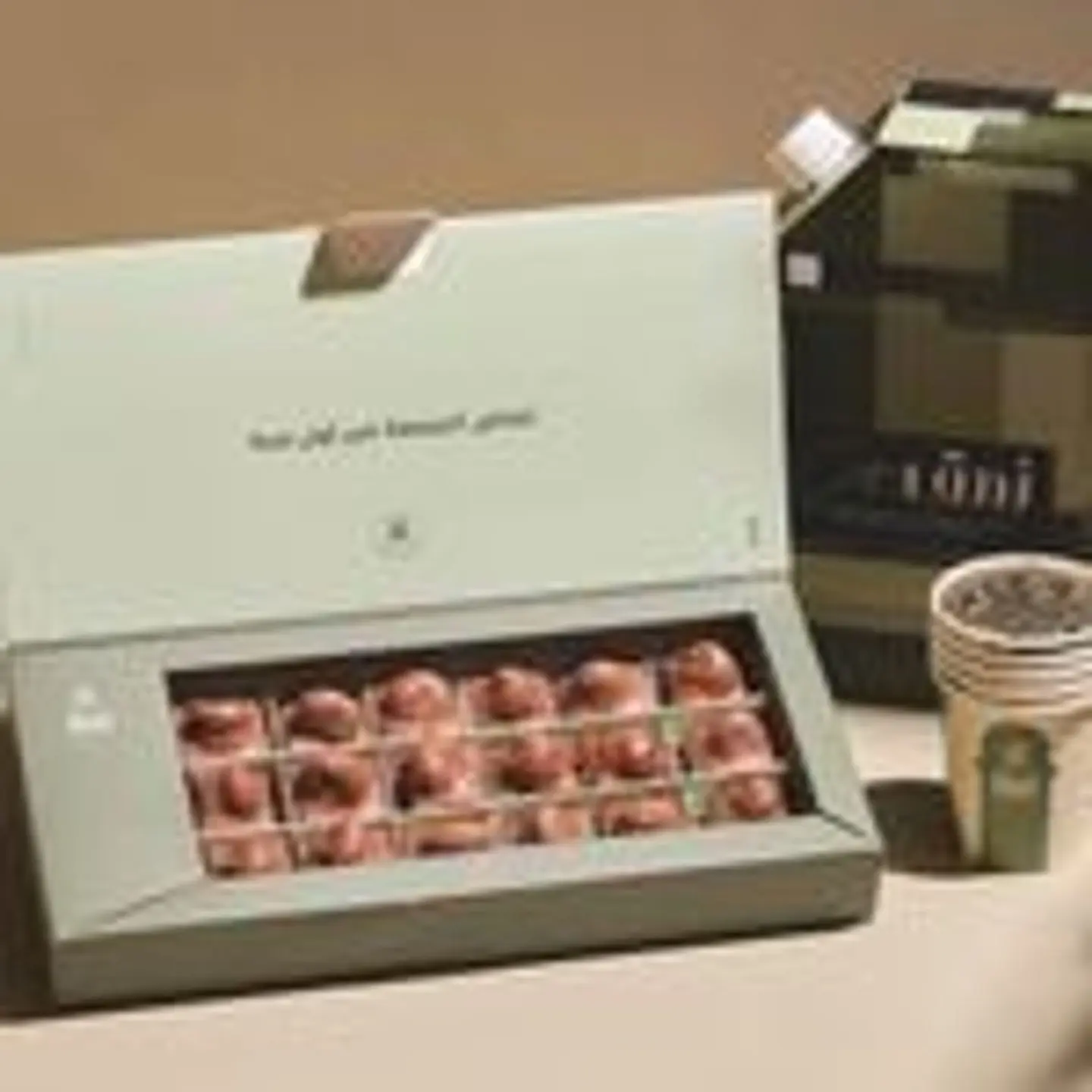 قهوة سعودية+ صندوق براونيز