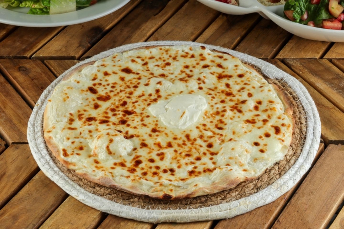 عش البلبل وسط