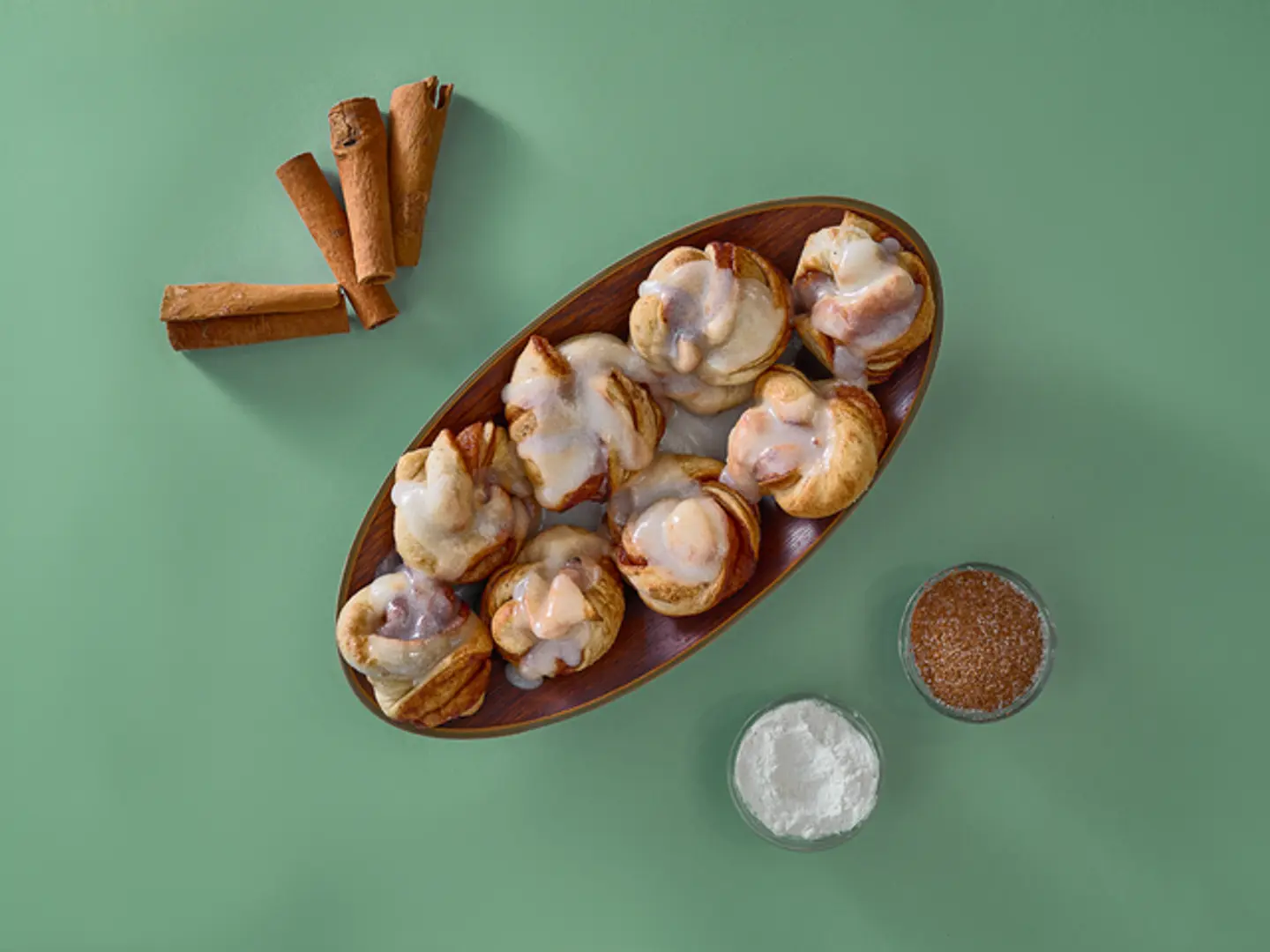 عقد القرفة والسكر