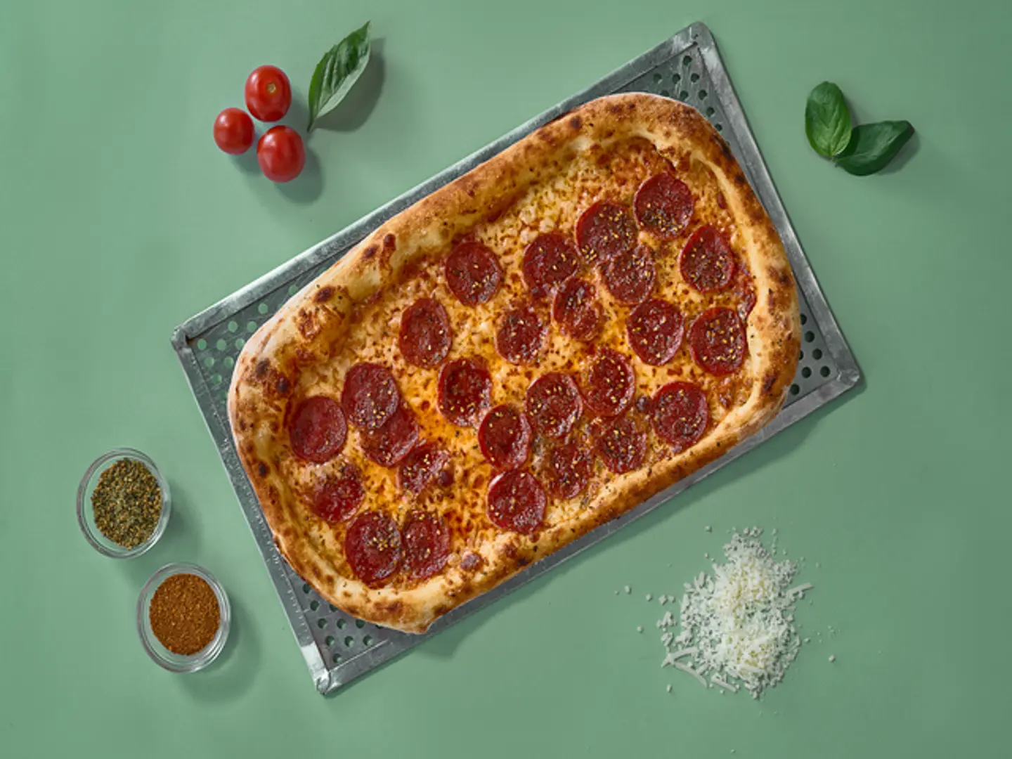 بيتزا بيبروني