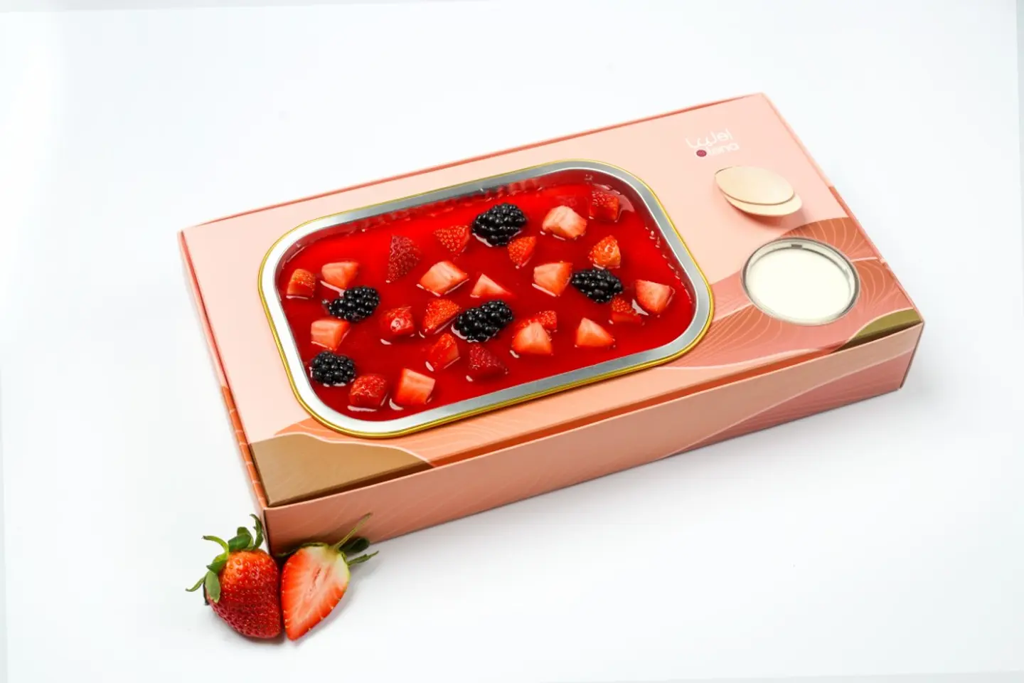 ترافل فراولة وسط