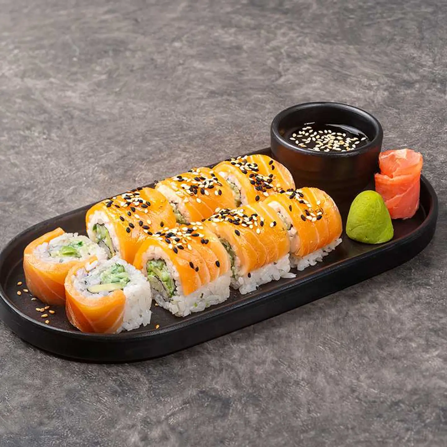 Osaka Salmon Roll