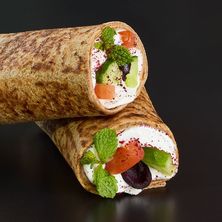 لفائف اللبنة والخضار